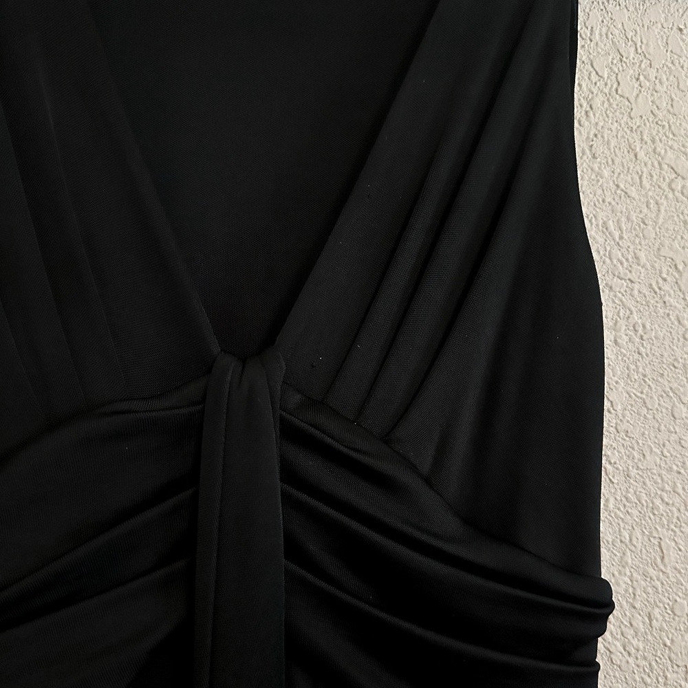 Diane Von Furstenberg Black V-Neck Sleeveless Fit n' Flare Dress - Picture 7 of 10